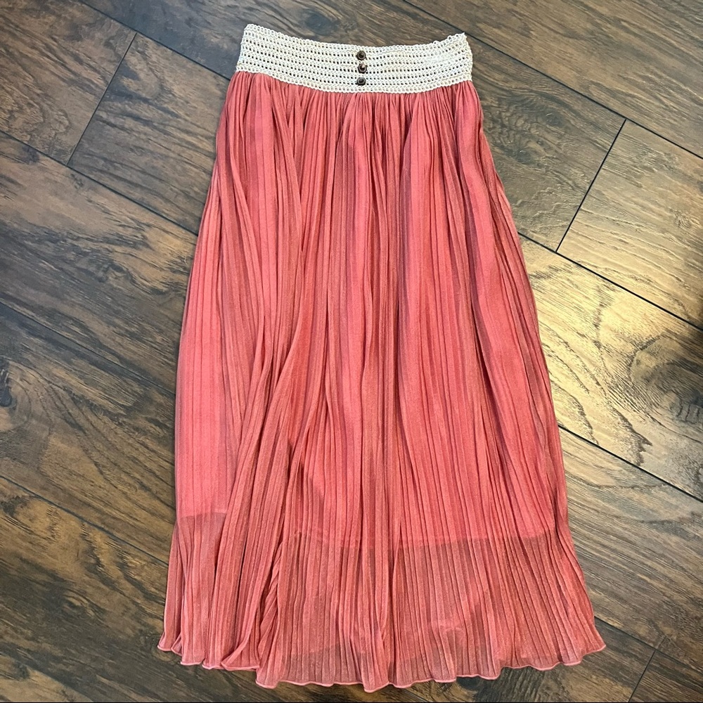 Double Zero pleated midi skirt